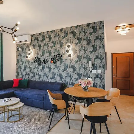 Sunny Apts Sarande
