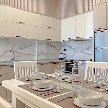 Sunny Apts Sarande