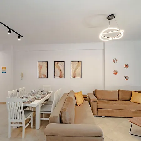 Apartment Sunny Apts *