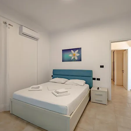 Sunny Apts Sarande