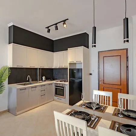 Sunny Apts Sarande