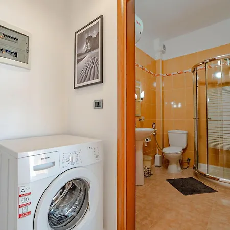 Sunny Apts Sarande