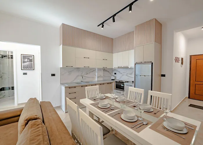 Sunny Appartamento Sarandë